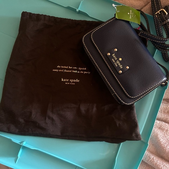 BRAND NEW Kate Spade Fynn crossbody - Picture 4 of 5